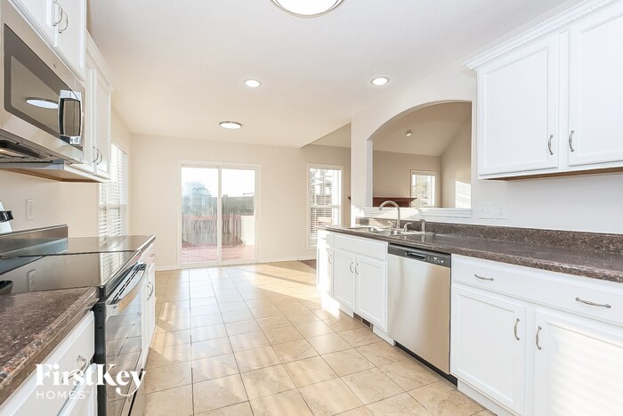 Building Photo - 3481 Sikorsky Ln