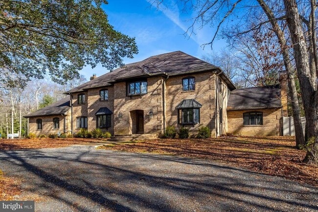 Building Photo - 1322 Commissioners Rd