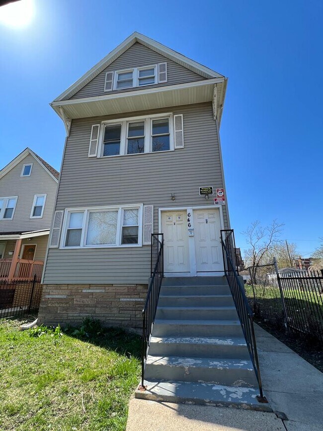 646 N Long Ave 646 N Long Ave Chicago IL 60644 Apartment Finder