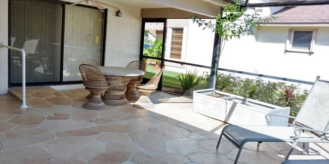 Building Photo - 8963 Old Pine Way