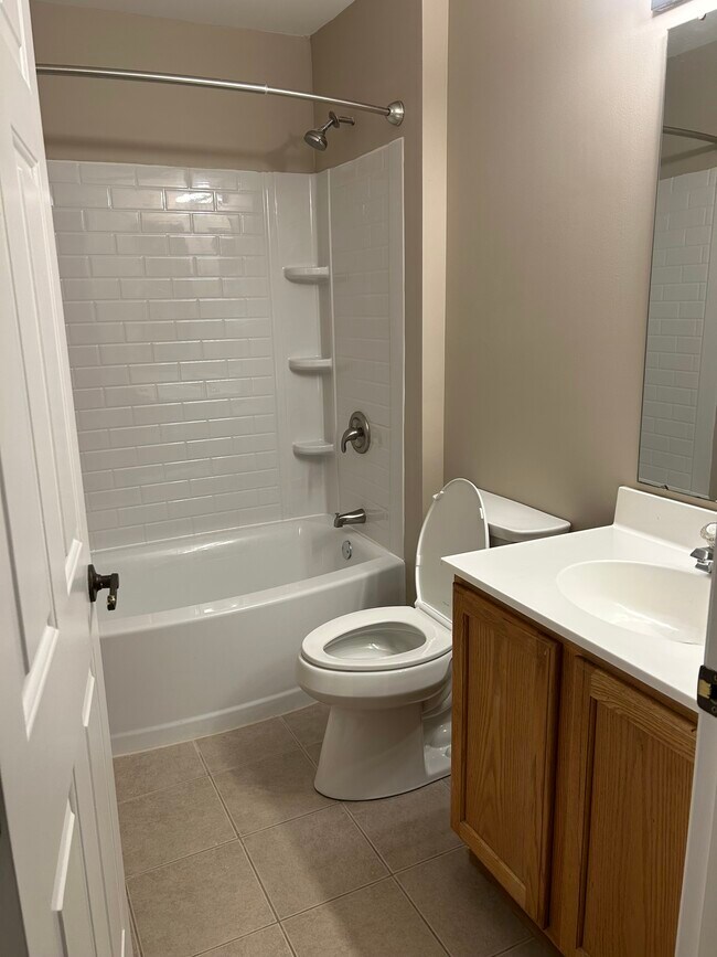 Building Photo - 349 Superior Rd