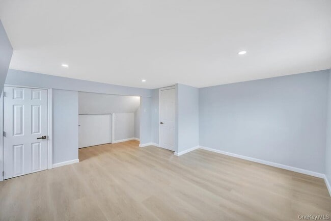 Building Photo - 207 August Rd