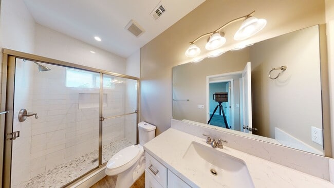 Building Photo - 4BD house on Montezuma, Private Yard and Driveway! (Lease out, pending signatures. Check back in ...