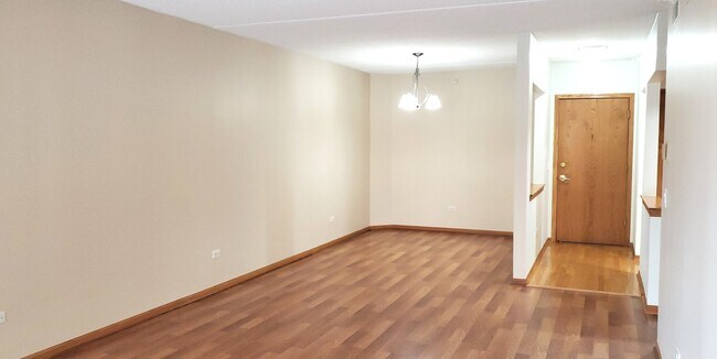Building Photo - 5000 Oakton St