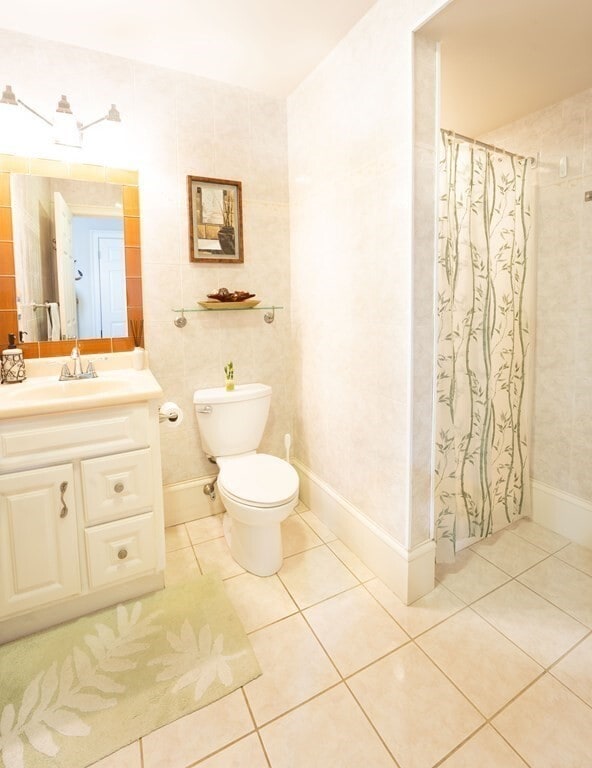 Building Photo - 15 Downer Ct