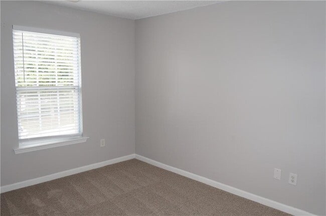 Building Photo - 599 Fox Creek Crossing