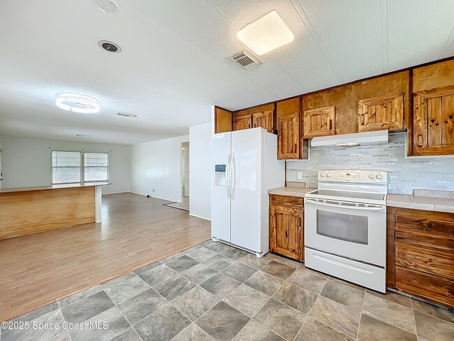 Building Photo - 568 Jennifer Cir