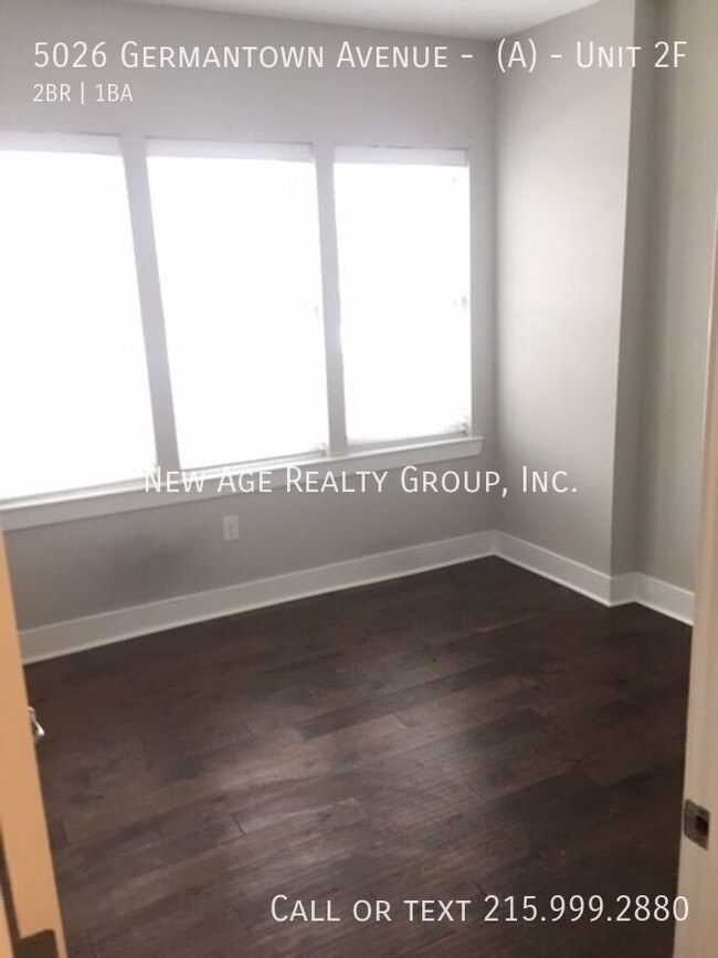 Building Photo - Recently updated 2 bedroom, 1 bathroom apa...