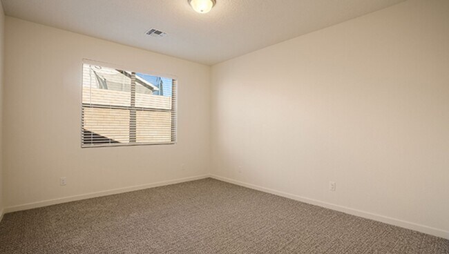 Building Photo - New Construction in Santa Fe!!!!