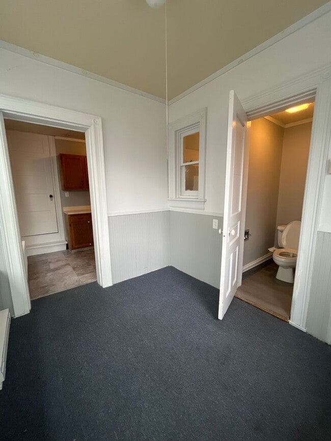 Building Photo - 1517 W Turner St