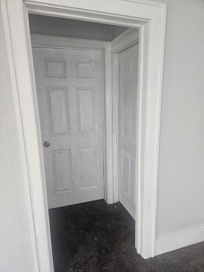 Building Photo - 15804 Belden St