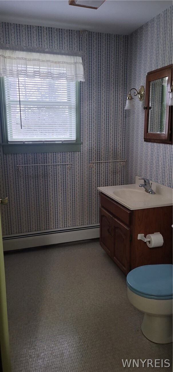 Building Photo - 1028 E Main St