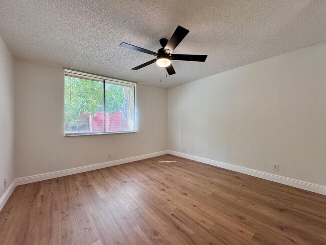 Building Photo - 8189 Severn Dr