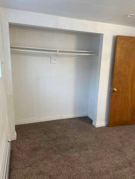 Building Photo - 4027 E 8th Ave