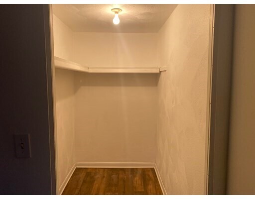 Building Photo - 270 Quarry St