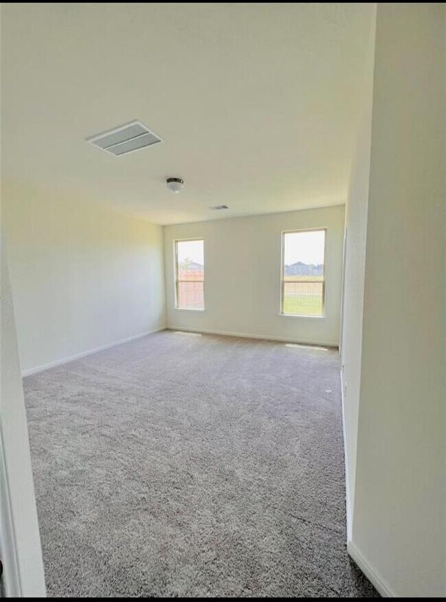 Building Photo - 4939 Hickory Deer Ln