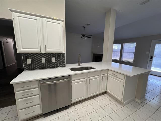 Building Photo - 3307 Syracuse Dr