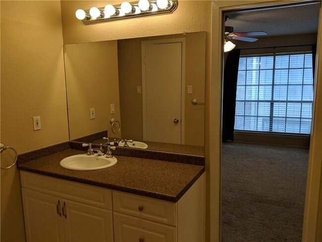 Building Photo - 5981 Arapaho Rd