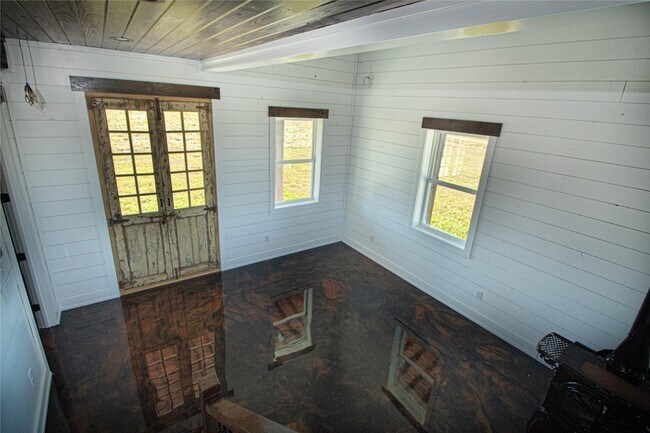 Building Photo - 1275 Castlewood Rd