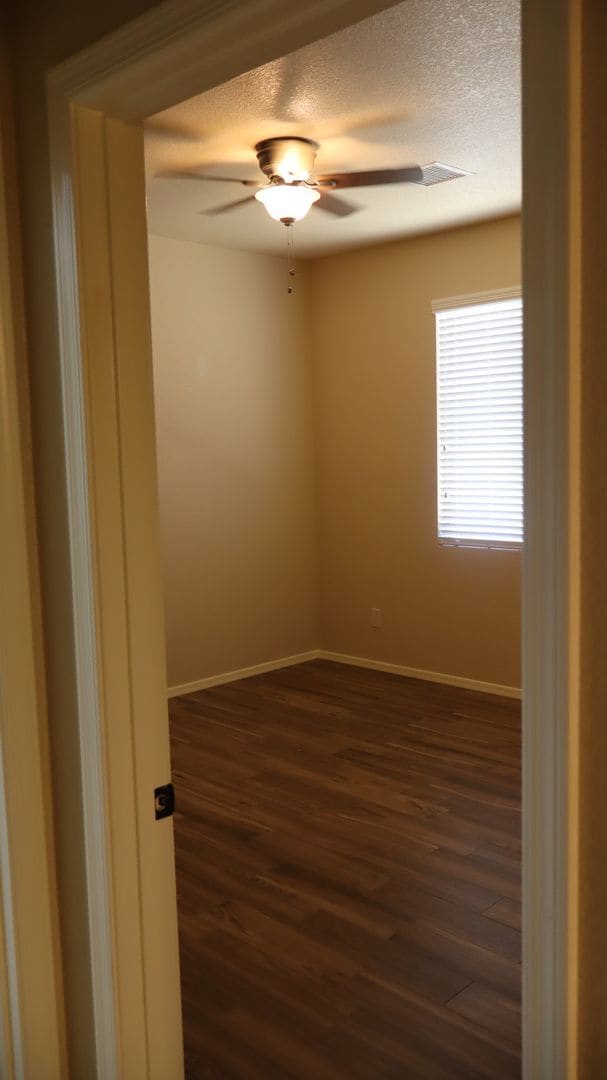 Building Photo - 4 Bedroom