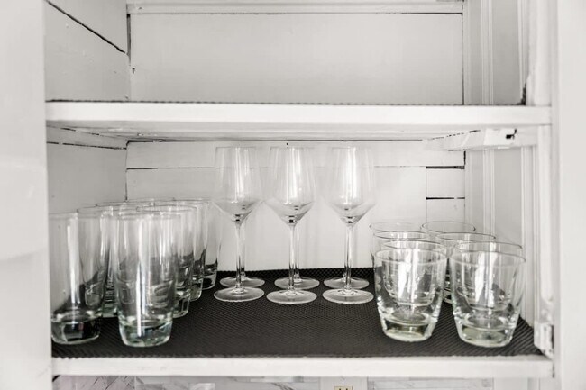 Building Photo - 71 Church St