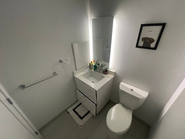 Building Photo - 3 Lisbon St