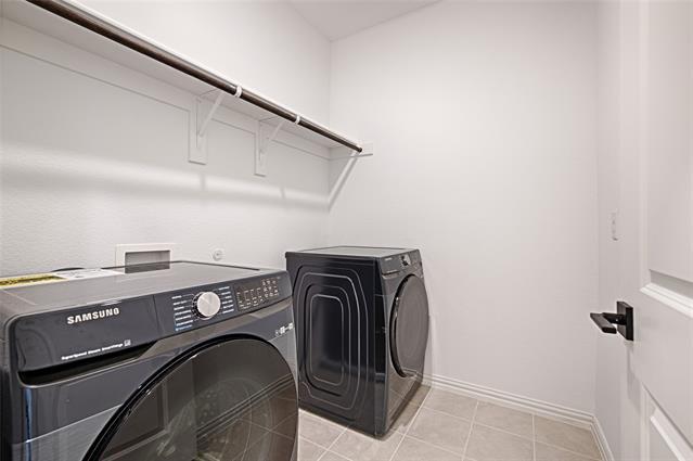 Building Photo - 4437 Ward St