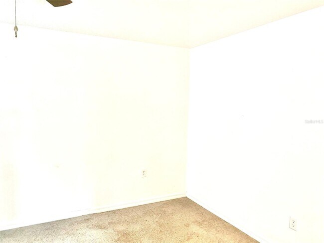 Building Photo - 624 Australian Way
