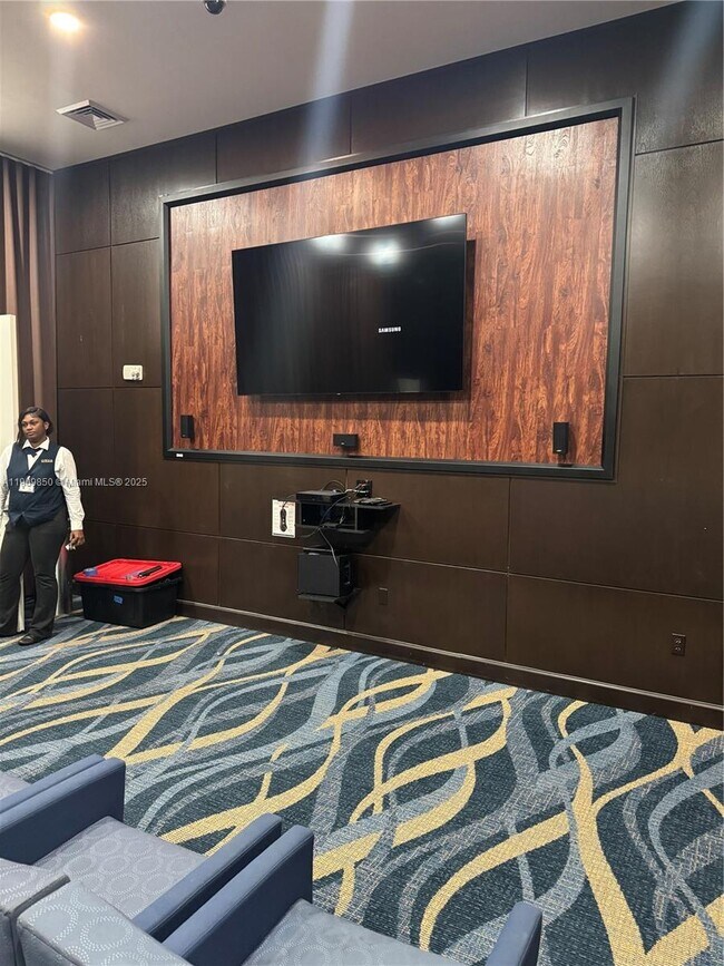 Building Photo - 18800 NE 29th Ave