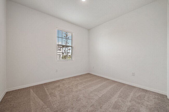 Building Photo - 11817 Moonsail Dr