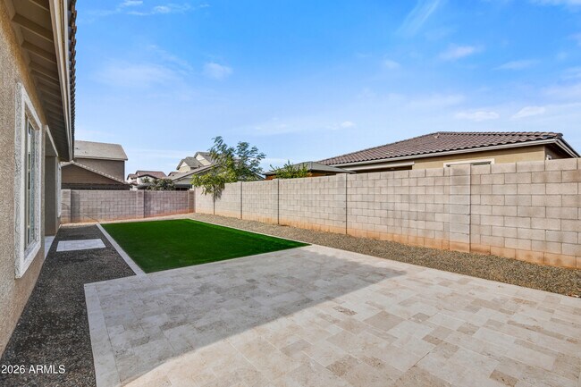 Building Photo - 23018 E Orchard Ln