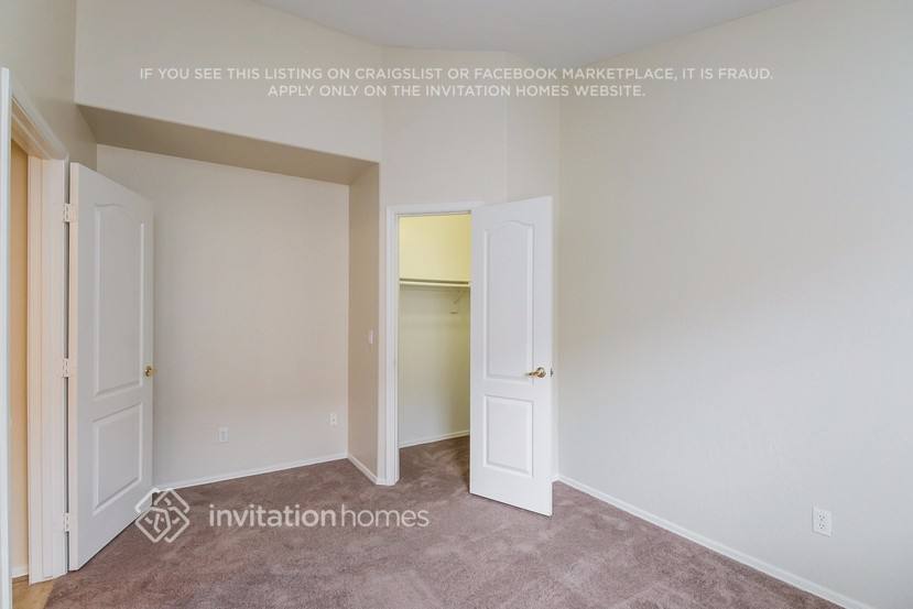 Building Photo - 13146 W Alvarado Cir