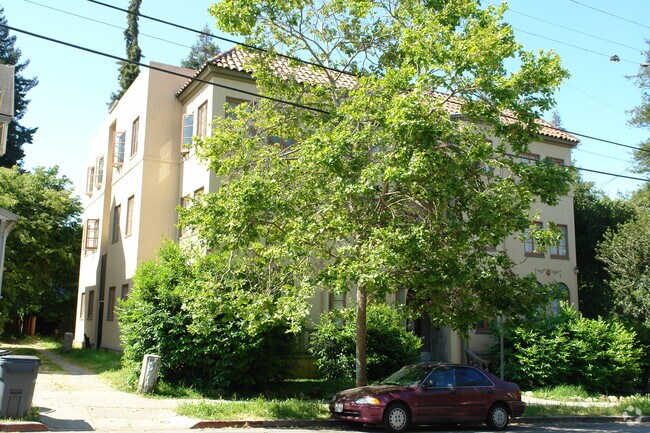 Primary Photo - Florentine Apartments