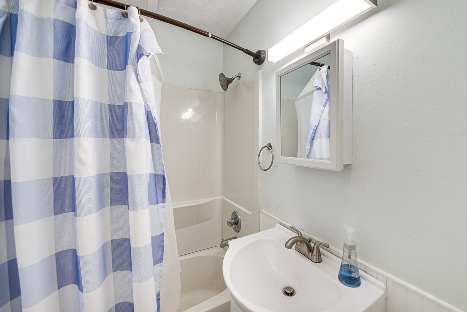 Building Photo - 9666 Rallston St