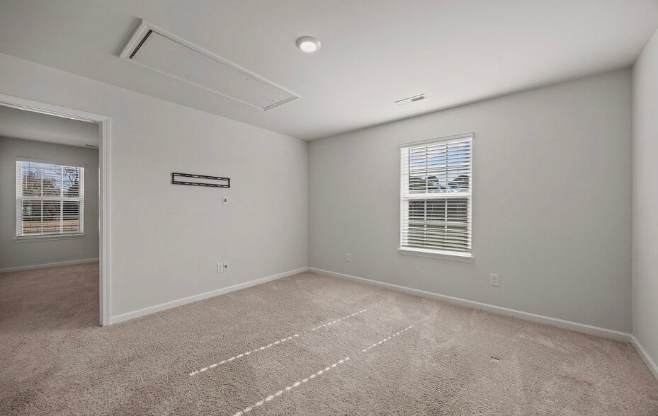 Building Photo - 1917 Rolling Meadows Dr