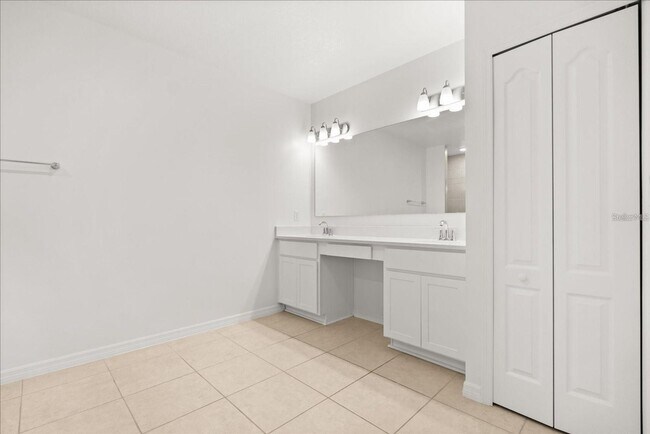 Building Photo - Davenport Charmer