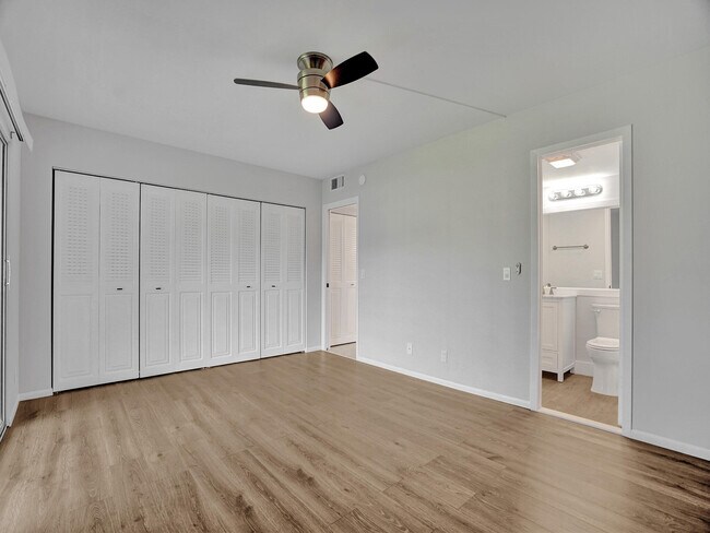 Building Photo - 17 Mansfield F