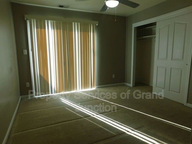 Building Photo - 2881 1/2 Cascade Avenue