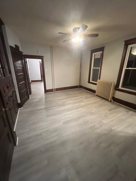 Building Photo - 208 W High St