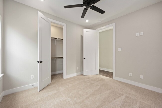 Building Photo - 8006 Sunbury St