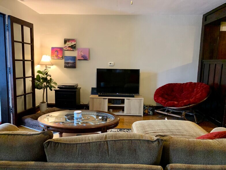 Building Photo - 157 Wilber Ave