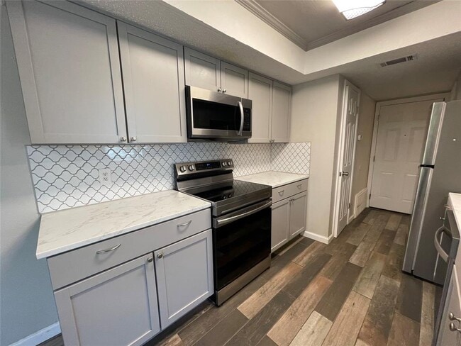 Building Photo - 8810 Springmail Cir