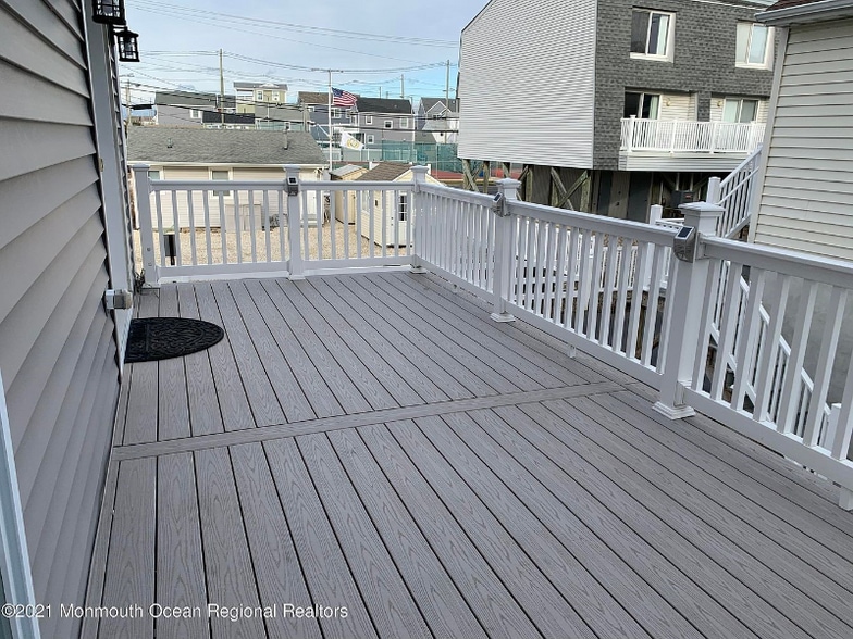 Building Photo - 1 W Atlantic Way