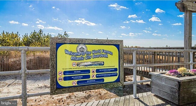 Building Photo - 3851 Boardwalk