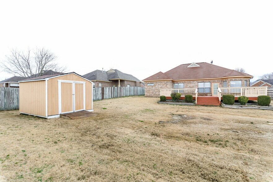 Building Photo - 60 Penny Ln