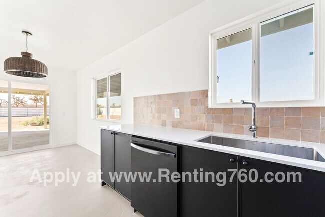 Building Photo - Desert Serenity Meets Modern Comfort in La...