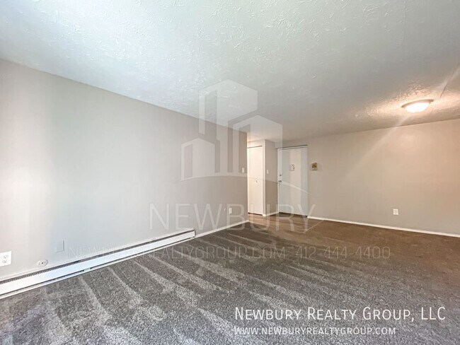 Building Photo - 1459 Poplar St