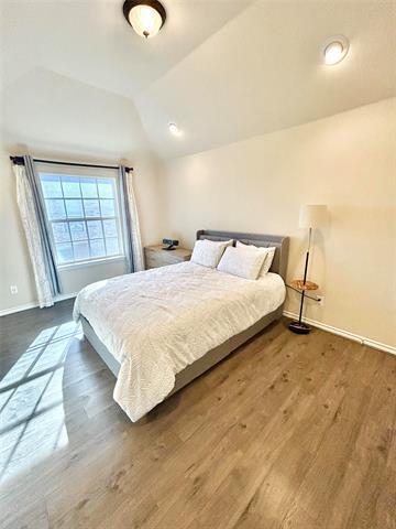 Building Photo - 2122 Trickling Creek Dr