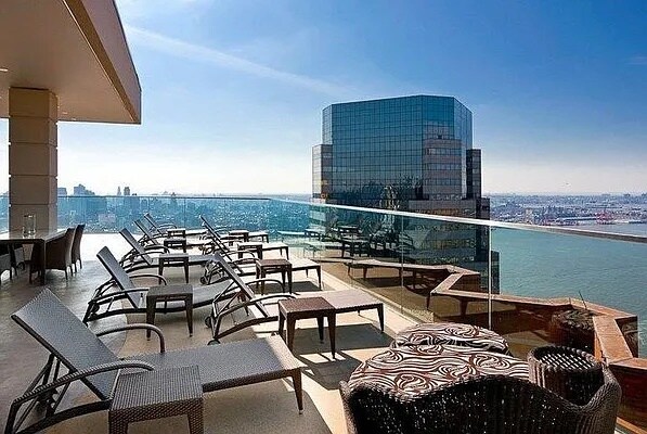 Building Photo - 75 Wall St