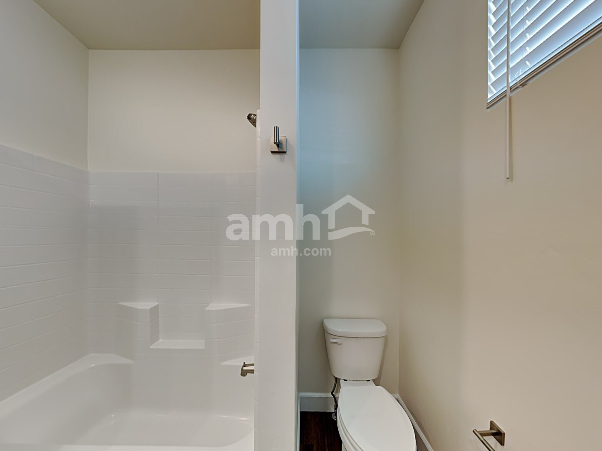 Building Photo - 1768 N Montgomery Way